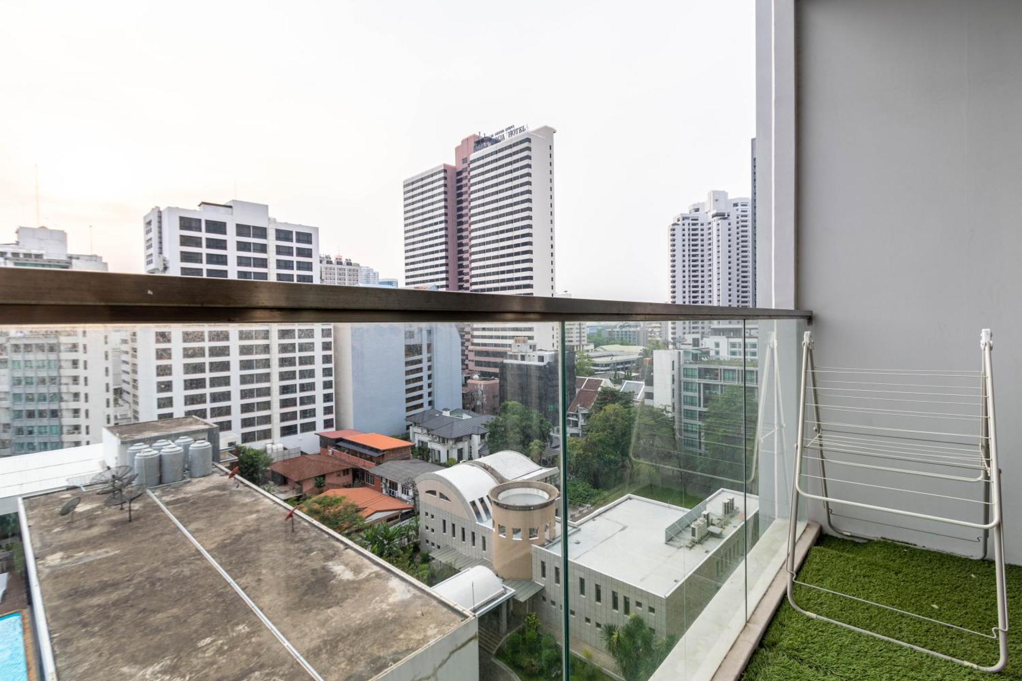 Hyde Sukhumvit 11 Branded Suites Bangkok Exterior foto