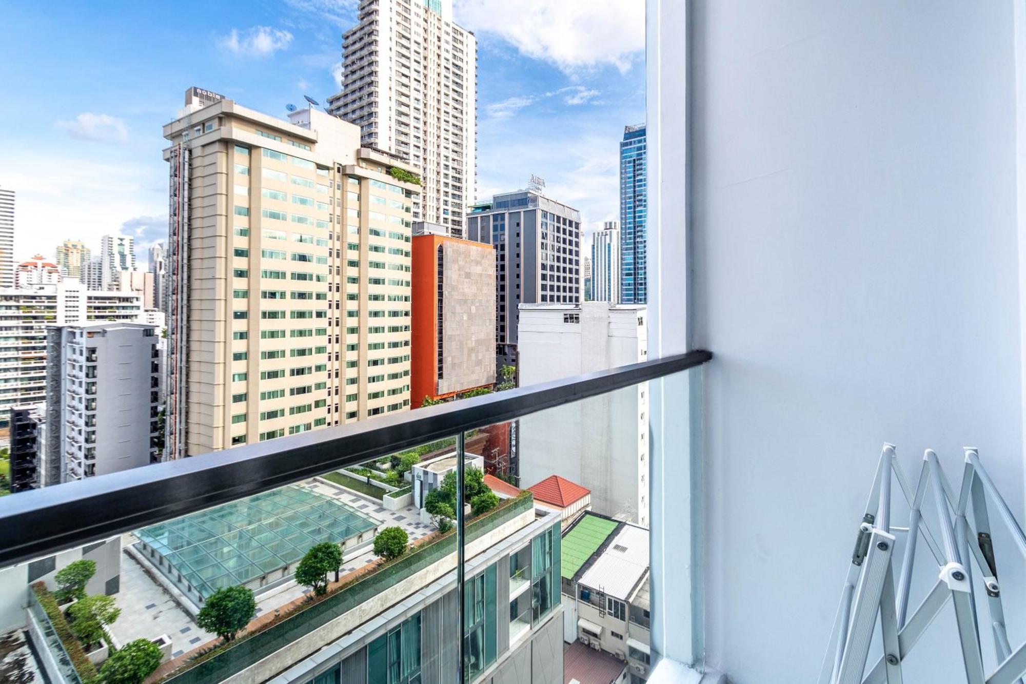 Hyde Sukhumvit 11 Branded Suites Bangkok Exterior foto